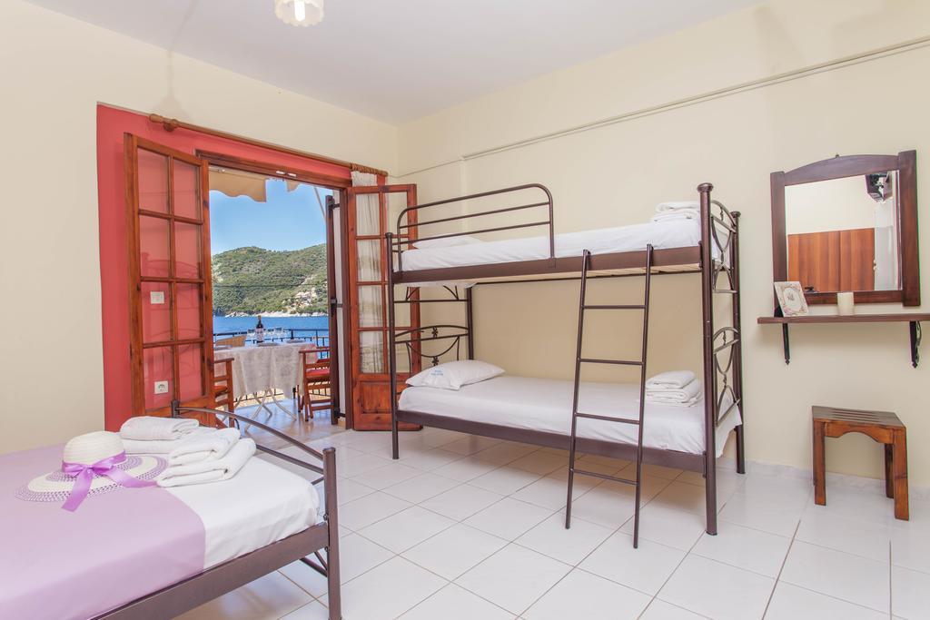 Ionio Sea Poros Studios Mikros Gialos Exteriér fotografie