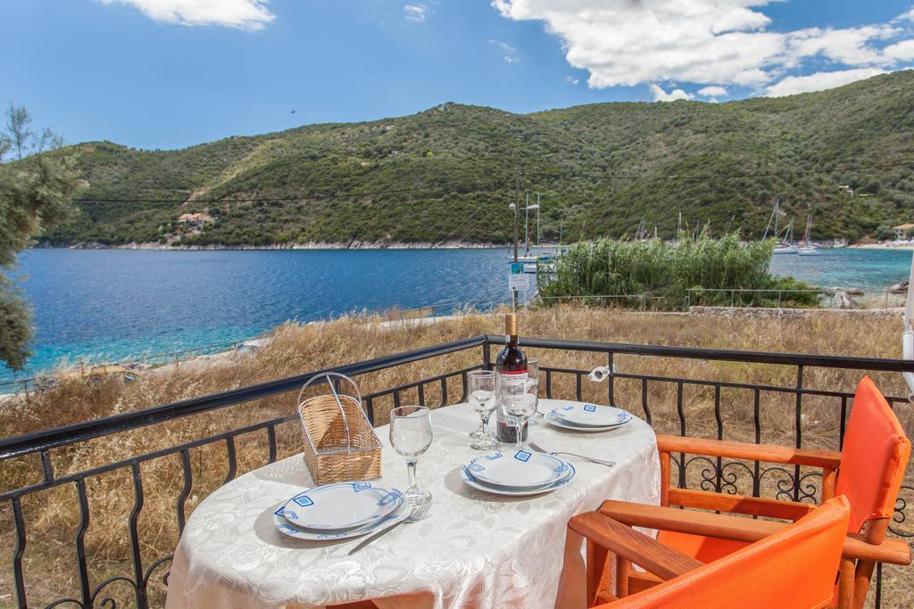 Ionio Sea Poros Studios Mikros Gialos Exteriér fotografie