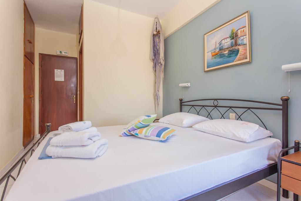 Ionio Sea Poros Studios Mikros Gialos Exteriér fotografie