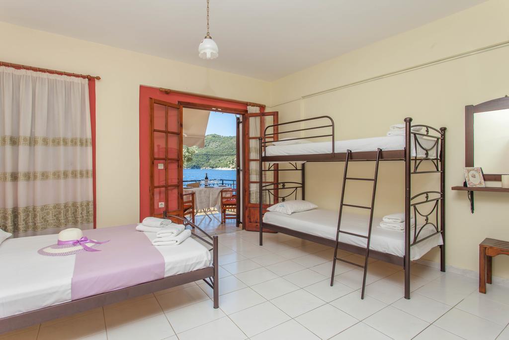 Ionio Sea Poros Studios Mikros Gialos Exteriér fotografie